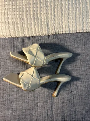 White woven leather stiletto size 7 thumbnail 3