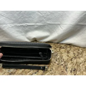 Michael Kors Jet Set Travel Black Signature Wallet 35H8STVT3B Strap Defect thumbnail 11