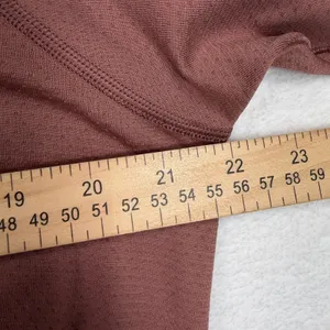 Lululemon Size 16 Swiftly Tech Long Sleeve 2.0 Soft Cranberry Activewear Top thumbnail 8