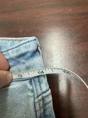 American Eagle Strigid Mom Jean Denim Jeans Size 0 thumbnail 8