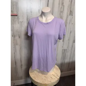 SO Lavender Purple Short Sleeve Crewneck T-Shirt Womens Size Large L Curved Hem thumbnail 2