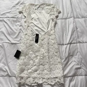 NWT LULU's Mini Dress Womens Small‎ White Floral Bride Bridal Shower Wedding thumbnail 6