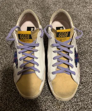 Golden Goose Sneakers thumbnail 1