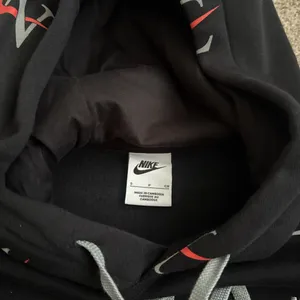 Men’s black Nike hoodie  thumbnail 3