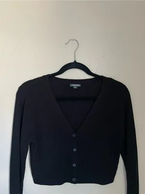Wild Fable V Neck Cropped Ribbed Cardigan Size S Black Button Front Long Sleeves thumbnail 4