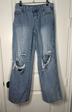 PacSun Low Rise Baggy Ripped Denim Jeans thumbnail 1