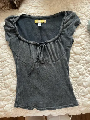 Urban Outfitters Top thumbnail 1