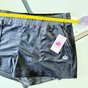 NWT Juicy Couture Women's Black Velour Shorts - Size Large 🖤✨ thumbnail 8