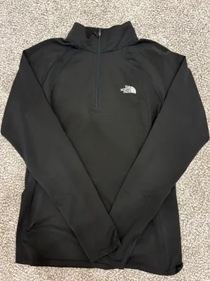 The North Face Women’s Flex Slim 1/4 Zip Black Pullover thumbnail 3