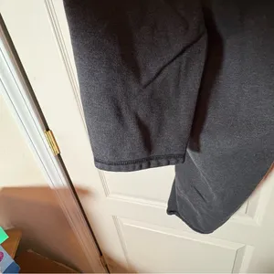 Lululemon sweats Sz 10 black/grey excellent condition thumbnail 7