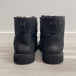 Mini Short Boots Sheepskin thumbnail 2