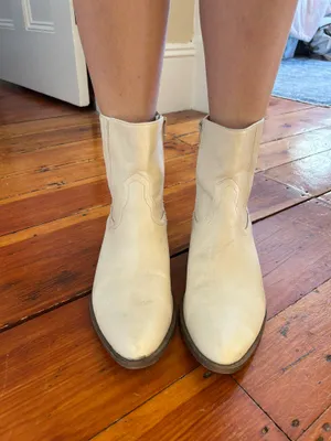 Freya Ankle Boots White Size 10 thumbnail 2