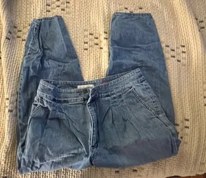 Pilcro Anthropologie Mom High Rise Jeans thumbnail 1