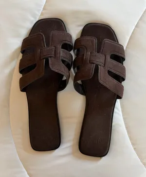 H&M Women’s Brown Suede Slide Sandals thumbnail 1