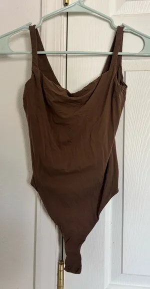 SKIMS Women's One Piece Bodysuit Brown Solid Moderate Compression Wireles thumbnail 1