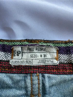 Free People Aztec Embroidered Cut Off Distressed Denim Shorts Size 31 thumbnail 6