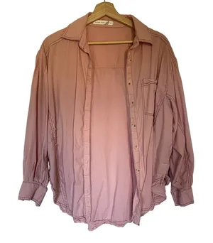 Altar'd State pink‎ button down jean jacket style cotton rayon women's S raw hem thumbnail 1