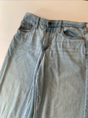 Universal Threads Women’s Size 4 / 27 Relaxed Fit Wide Leg 100% Cotton Jeans thumbnail 11