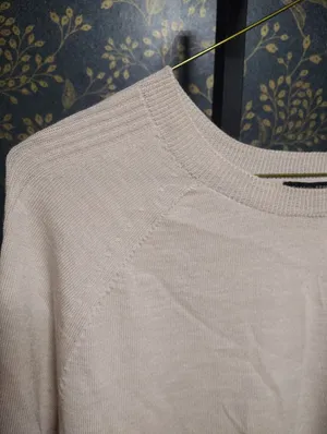 Banana Republic Light Beige/Pink Merino Wool Crewneck Sweater thumbnail 2