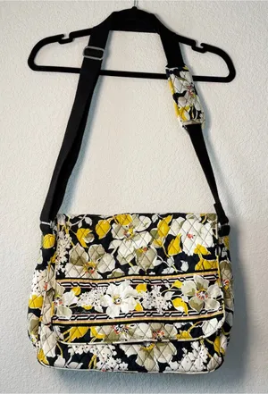 Vera Bradley Dogwood Floral Pattern Quilted Messenger Boho Bag thumbnail 1