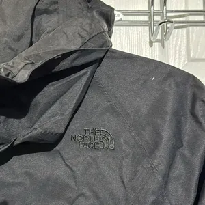 The north face‎ women’s Hyvant backer Shell jacket size S/P thumbnail 6