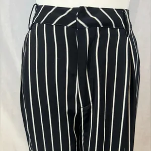 Navy gray and white pinstripe pleated palazzo wide leg trouser pants size large thumbnail 5