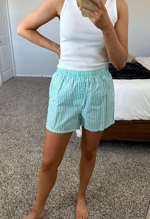 Old Navy Blue striped boxer shorts thumbnail 1