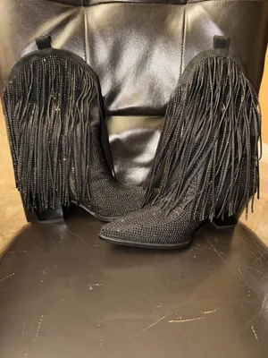 Boots Black Size 8.5 thumbnail 3