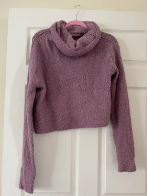 Sweater thumbnail 1