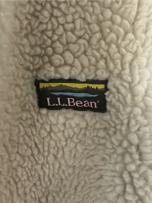 Vintage L.L. Bean Cream Hooded Sherpa Jacket with Navy Lining thumbnail 11