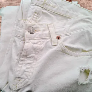 7 For All Mankind Women's Sz 27 White Distressed Flare Leg Denim Jeans thumbnail 2