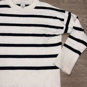 A New Day Women's Target Striped Sweater Size Medium thumbnail 8