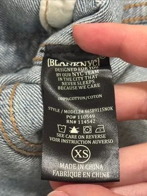 Blanknyc Denim Jacket Distressed Medium Wash Raw Frayed Hem Cropped Y2K size XS thumbnail 10