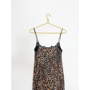 Revolve Loba Jacinta Slip Midi Dress Size Medium Leopard Lace Cocktail Wedding thumbnail 13