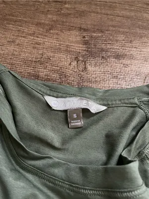 Athleta Olive Green T-Shirt Size Small thumbnail 3