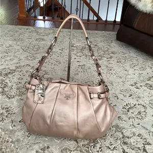 GORGEOUS DRESSY PRADA BAG 🌹🌹🌹 thumbnail 1