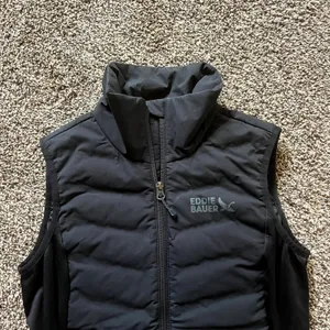 Eddie Bauer Puffer Vest Black 650 Down Insulated Hybrid Womens XS thumbnail 2