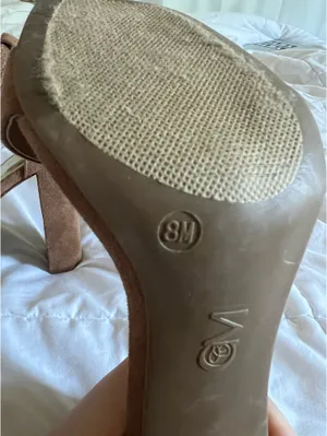 Tan High Heels Brown Size 8 thumbnail 3