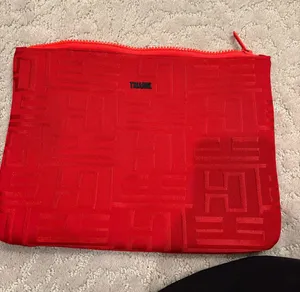 Red Size S thumbnail 1