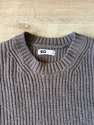 Brown Ribbed Crewneck Sweater thumbnail 3
