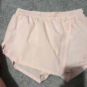 Nike medium‎ pink shorts/skort thumbnail 4