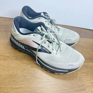 BROOKS ADRENALINE GTS 22 Grey-Rose-Tawny’ Running Shoes Women’s Size 8.5 thumbnail 1