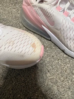 Nike Air Max 270 Shoes thumbnail 3