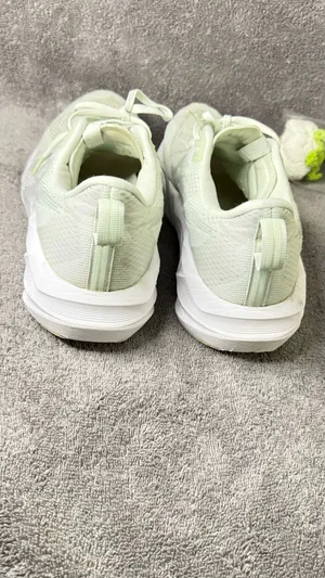 ASICS Novablast 5 Women's Running Shoessize 11.5 thumbnail 3