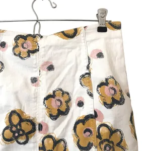 FREE PEOPLE Airbrush Daisy Denim Mini Skirt White Sz 8‎ thumbnail 3