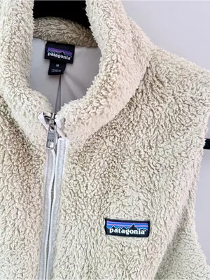 Patagonia Women’s Los Gatos Fleece Vest Cream Beige Size Medium thumbnail 2