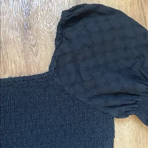 Madewell 100% Cotton Lucie‎ Puff-Sleeve Smocked Bodice Top in Black Size Small thumbnail 7