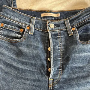Levi's Blue Denim Jeans thumbnail 3