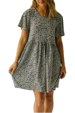 Piper & Scoot The Egan Flutter Sleeve Floral Dress in Hunter Green, Size S thumbnail 1