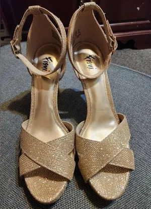 Gold Lavish heels measurements are pictured. thumbnail 1